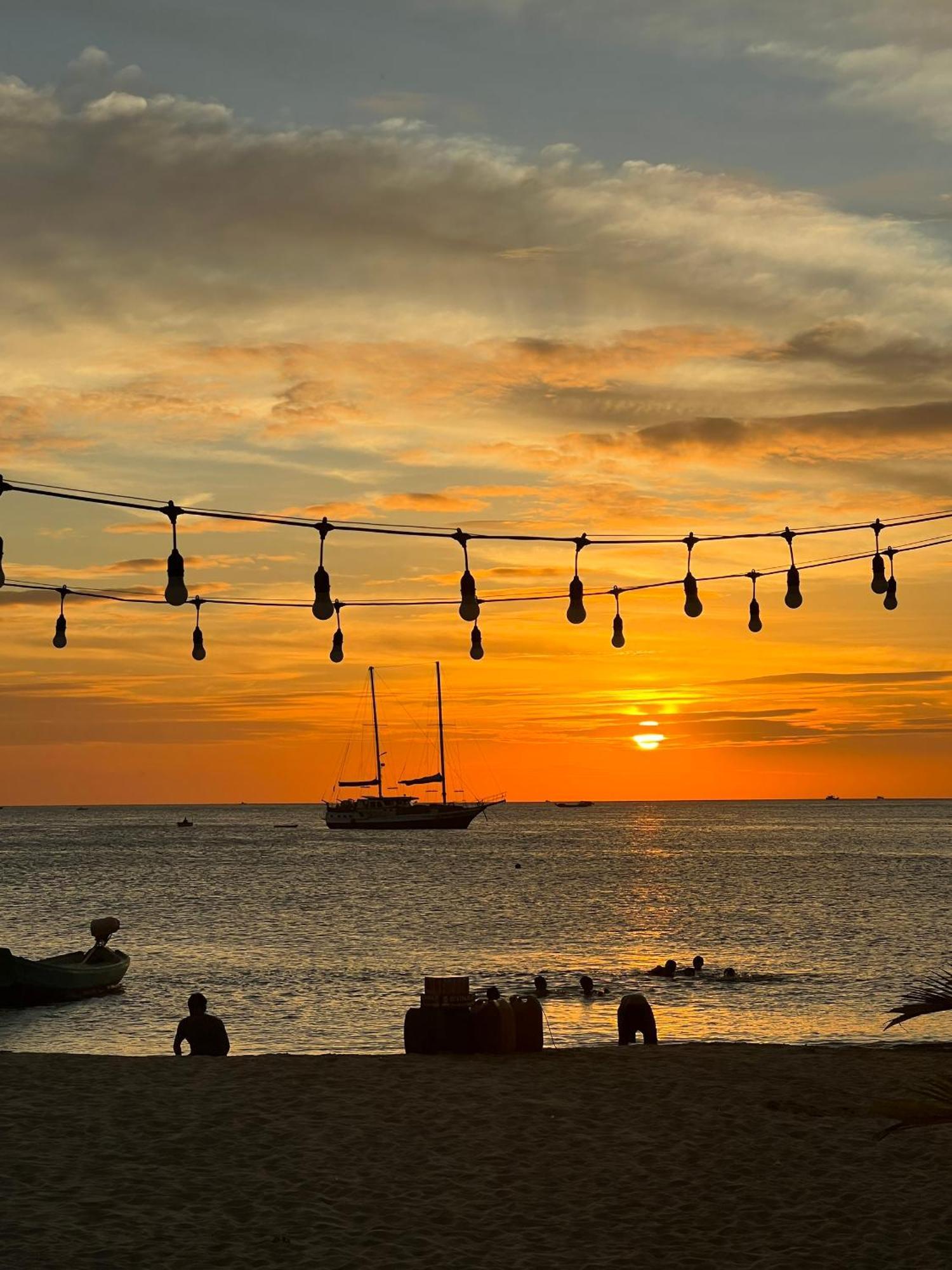Wave Sound Beach House フーコック エクステリア 写真