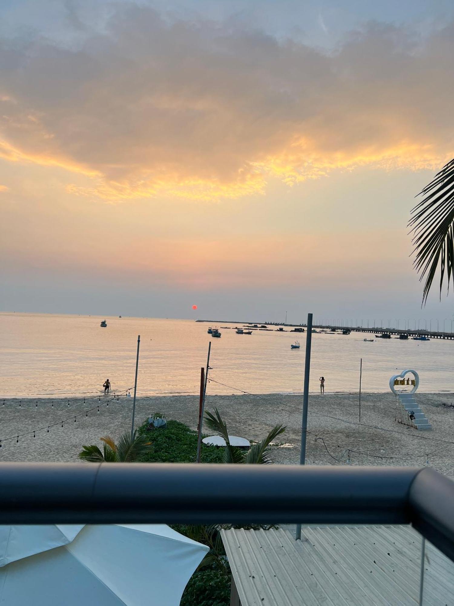 Wave Sound Beach House フーコック エクステリア 写真
